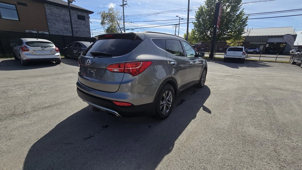 2015 Hyundai Santa Fe Sport FWD 4dr 2.4L Main Image