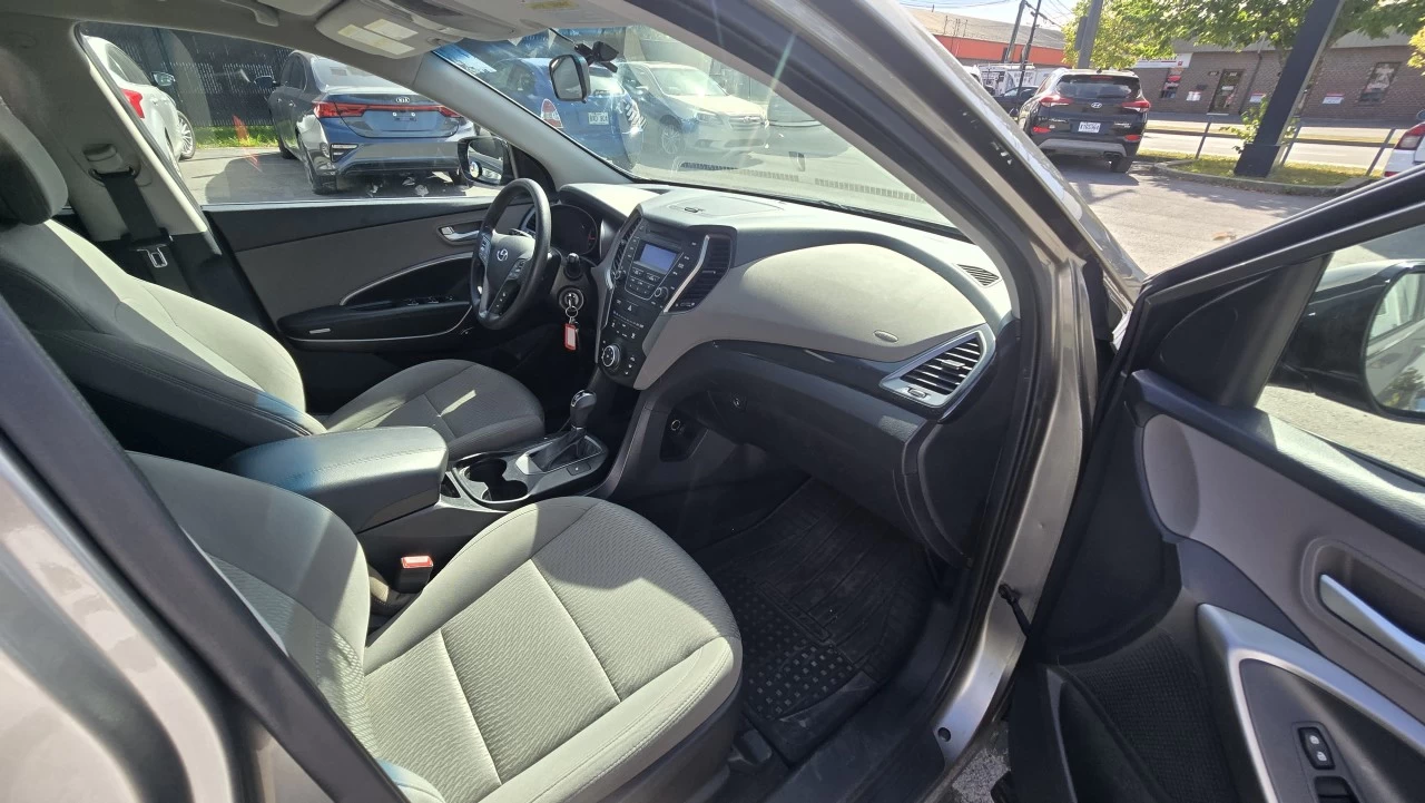 2015 Hyundai Santa Fe Sport FWD 4dr 2.4L Main Image