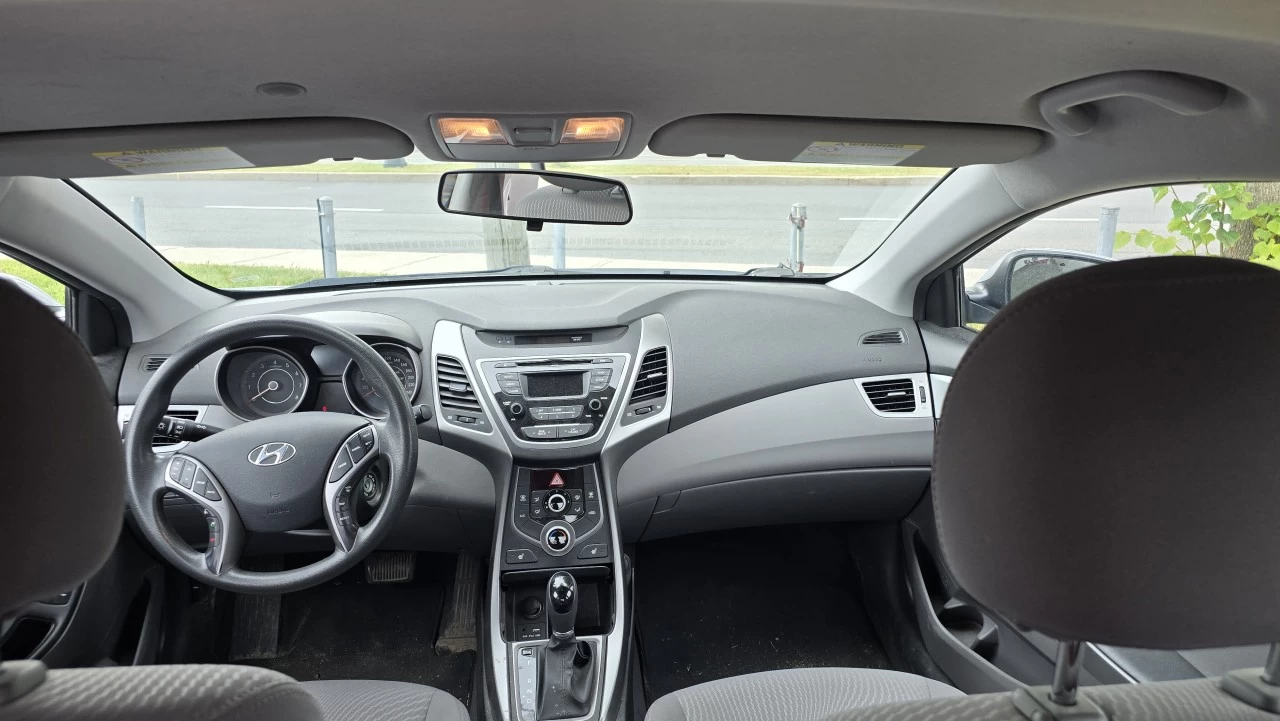 2014 Hyundai Elantra GL Image principale