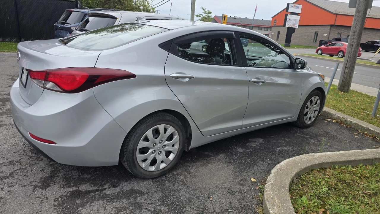 2014 Hyundai Elantra GL Image principale