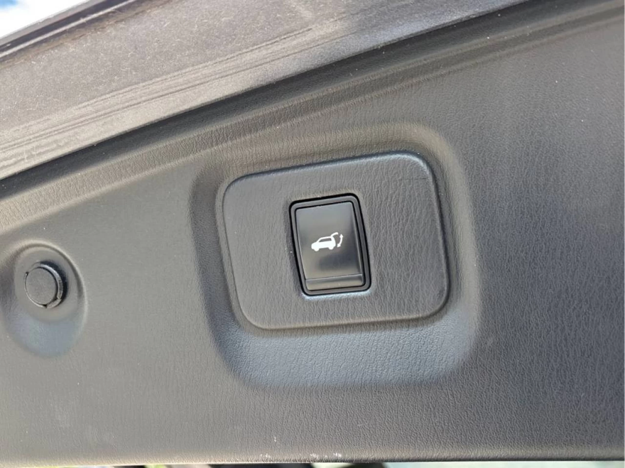 2014 Nissan Pathfinder S/SV/SL/Platinum Image principale