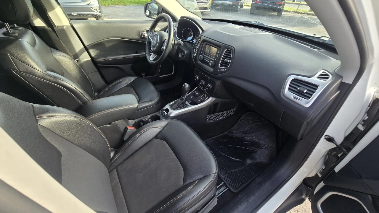 2017 Jeep Compass North Main Image