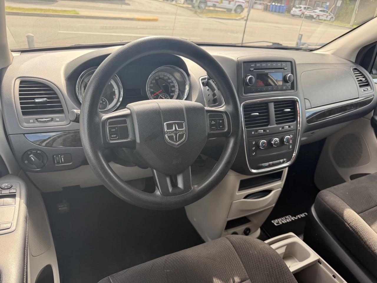 2013 Dodge Grand Caravan SE Image principale