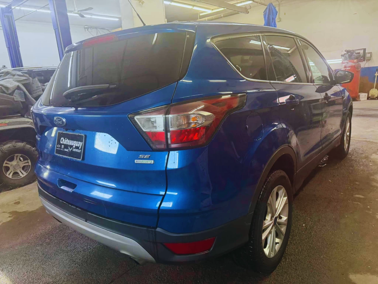 2017 Ford Escape SE Main Image