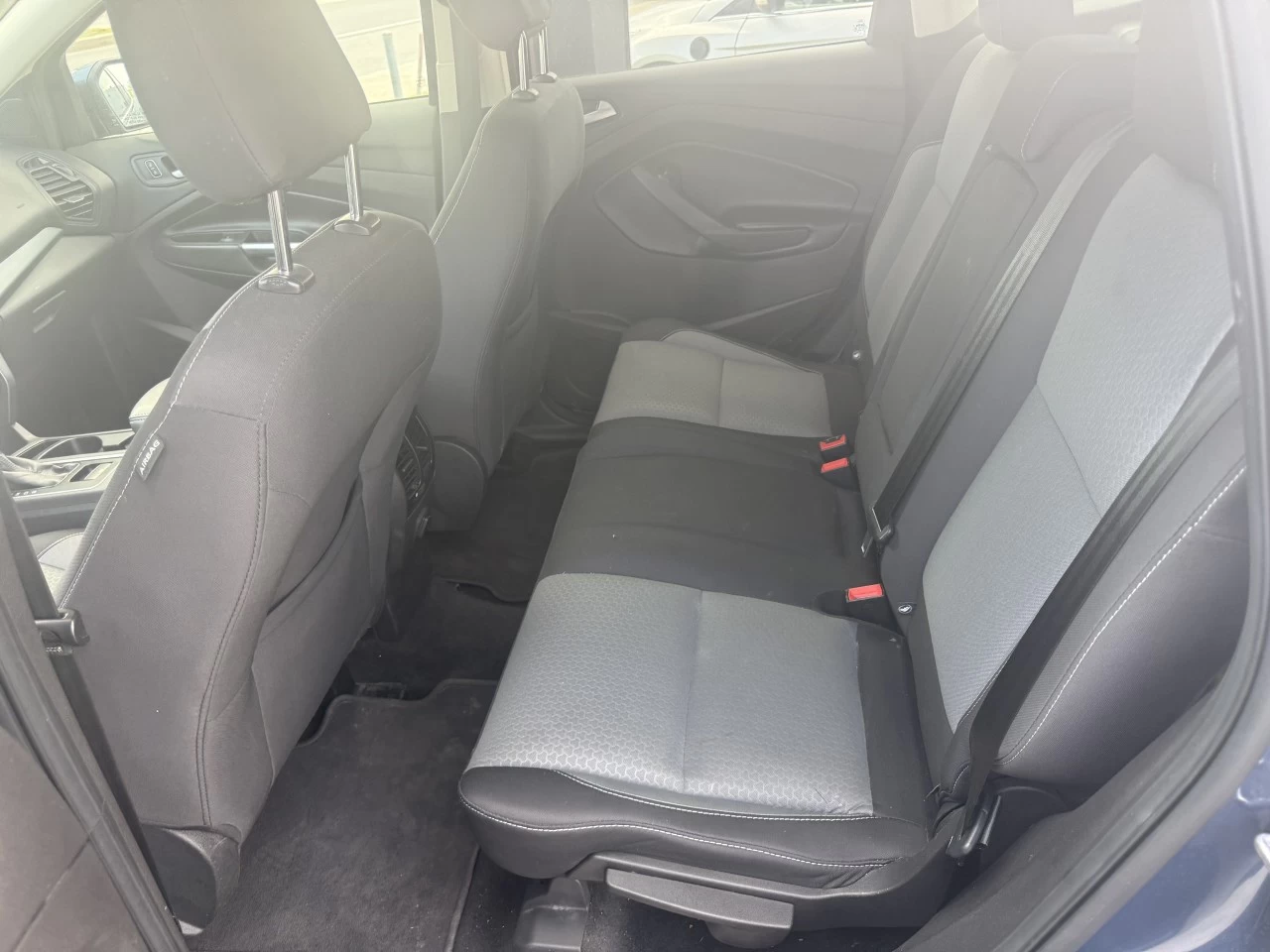 2018 Ford Escape SE AWD Image principale