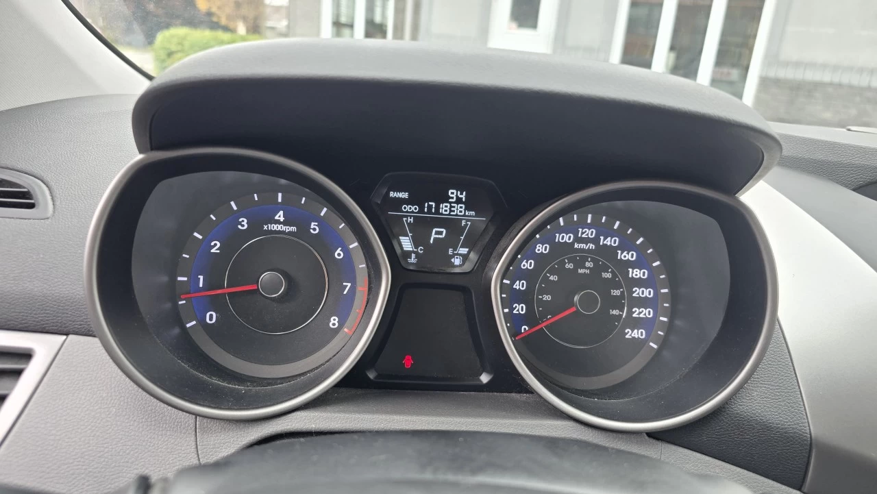 2011 Hyundai Elantra GL Image principale