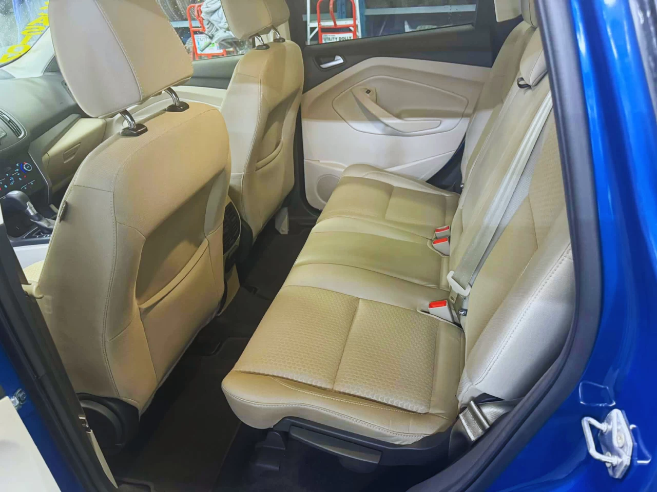 2017 Ford Escape SE Main Image