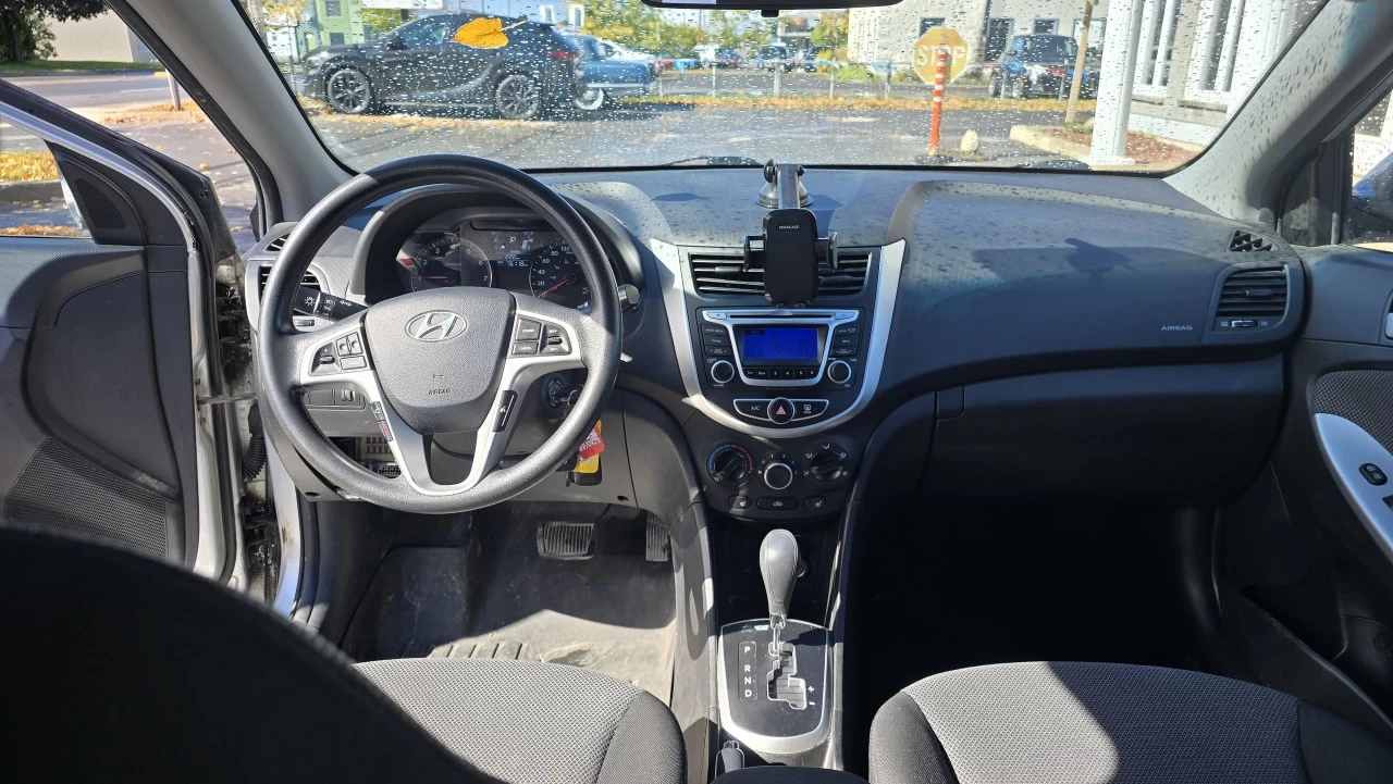 2014 Hyundai Accent GL Main Image