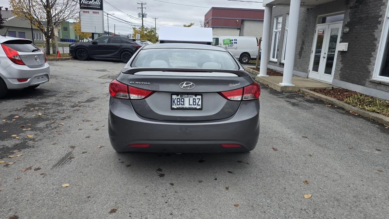 2011 Hyundai Elantra GL Image principale