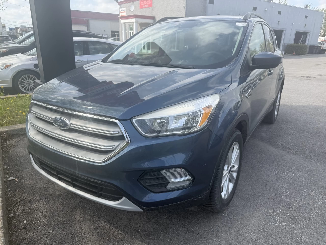 2018 Ford Escape SE AWD Image principale