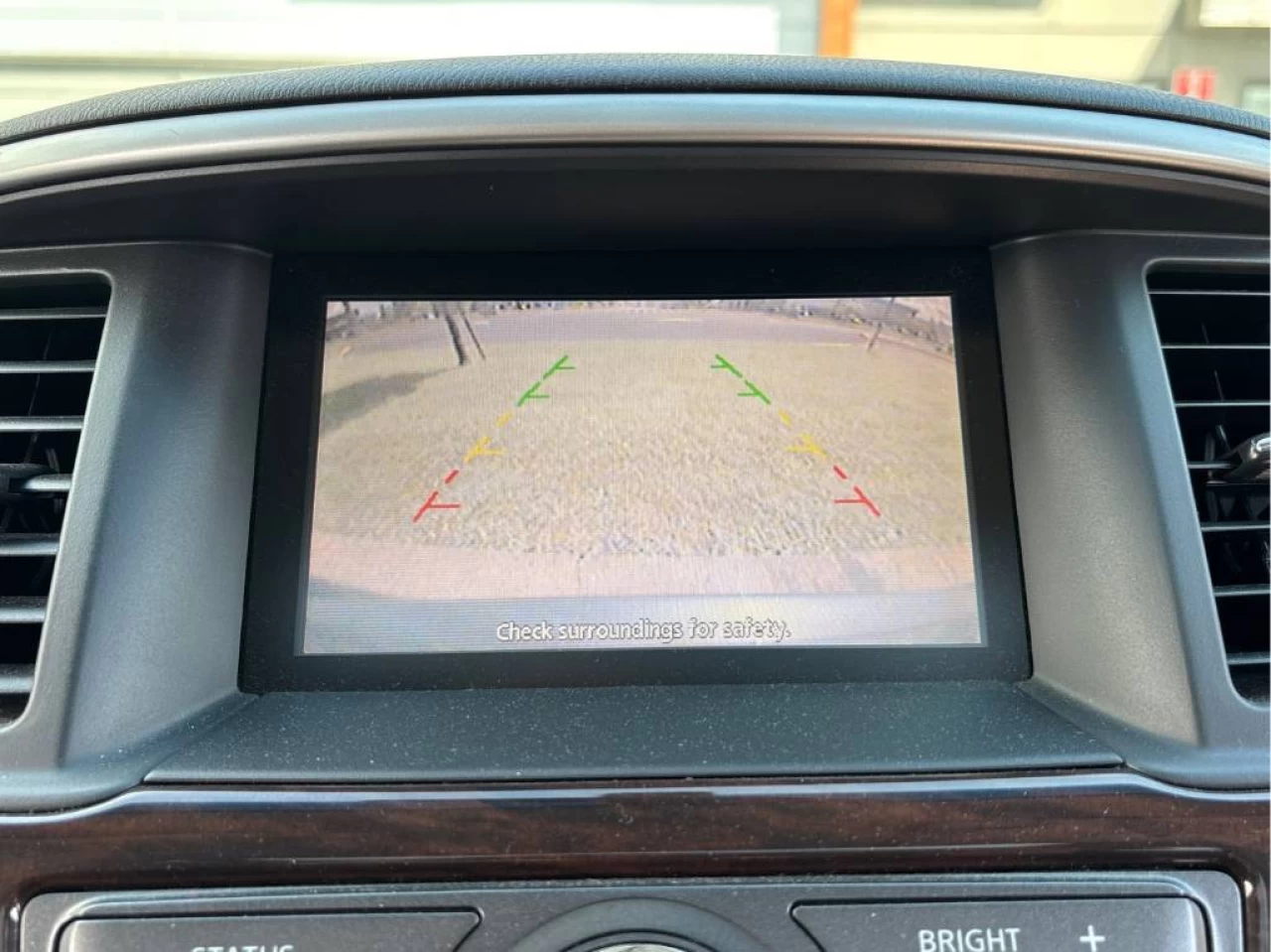 2014 Nissan Pathfinder S/SV/SL/Platinum Image principale