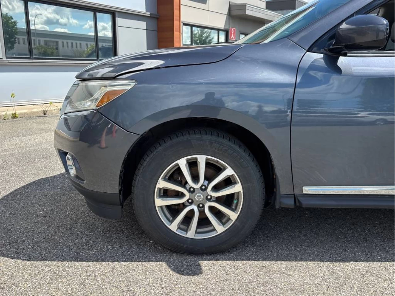 2014 Nissan Pathfinder S/SV/SL/Platinum Image principale