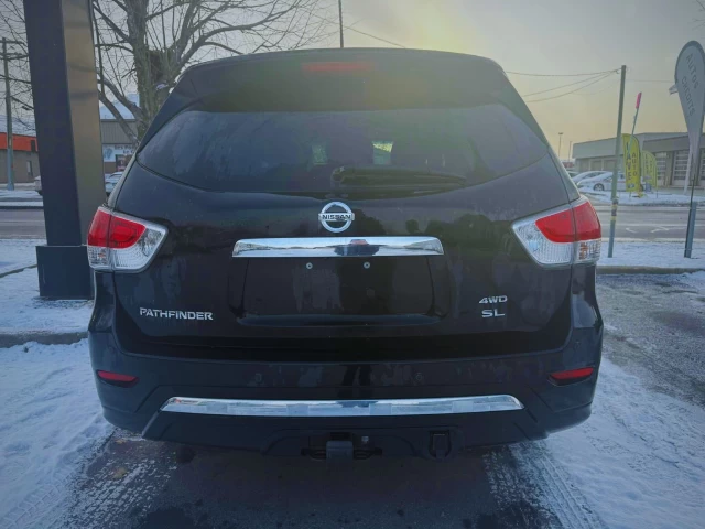 Nissan Pathfinder SL 2015