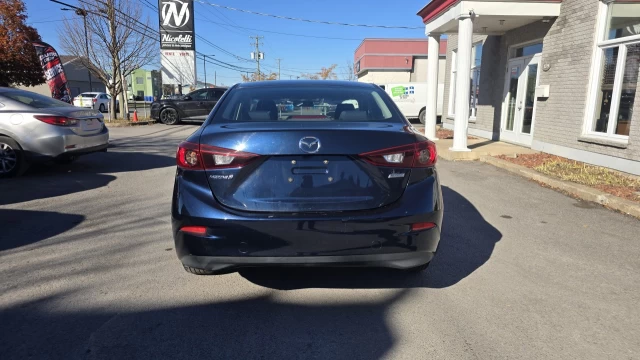 Mazda 3 GX 2015