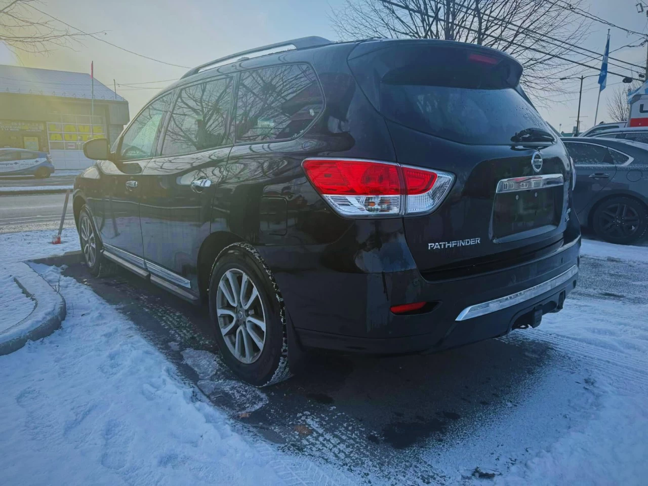 2015 Nissan Pathfinder SL Image principale