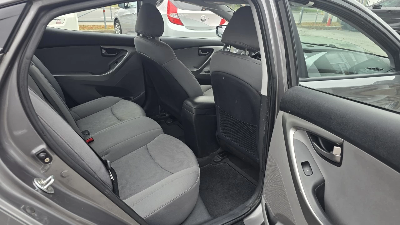 2011 Hyundai Elantra GL Image principale