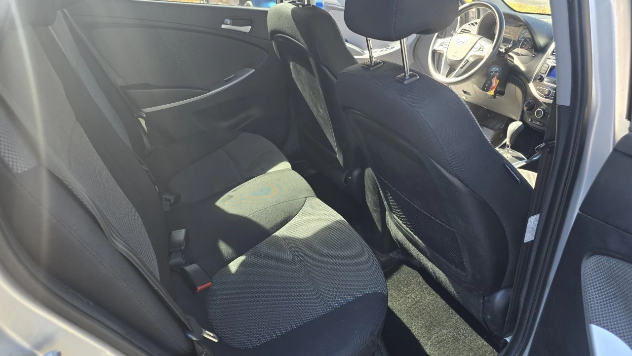 2014 Hyundai Accent GL Main Image