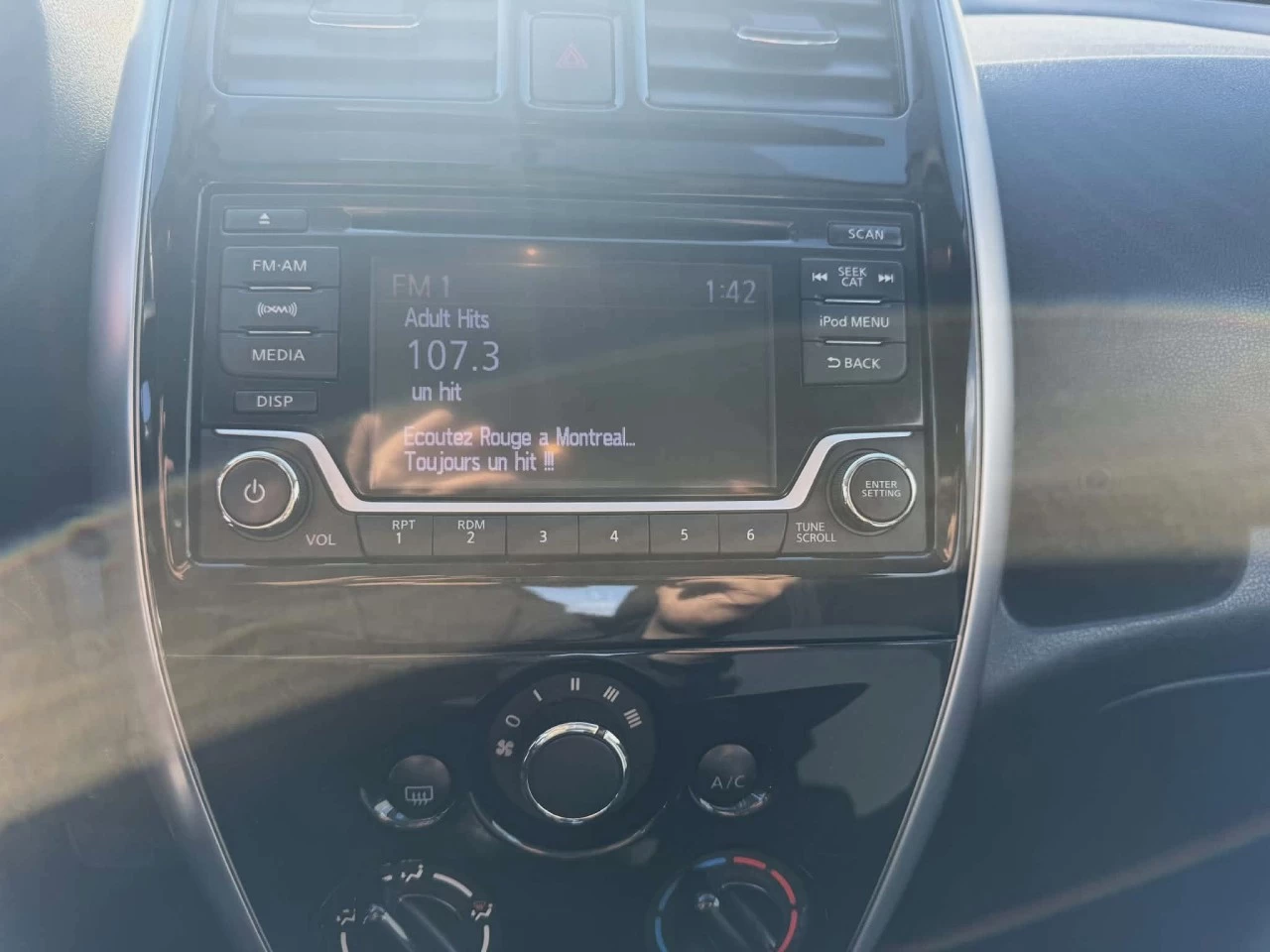 2017 Nissan Versa Note SV Image principale