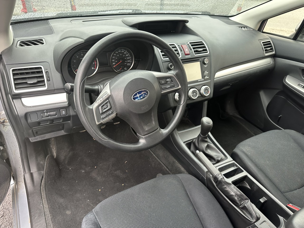 2015 Subaru Impreza 2.0i Main Image