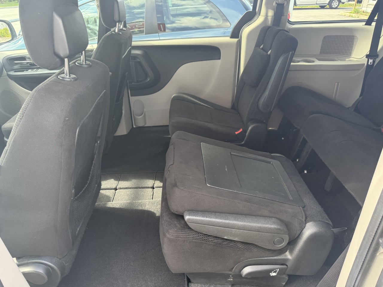 2013 Dodge Grand Caravan SE Main Image