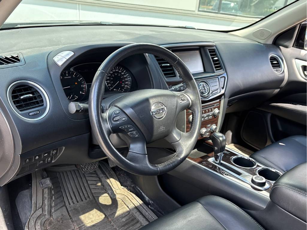 2014 Nissan Pathfinder S/SV/SL/Platinum Main Image