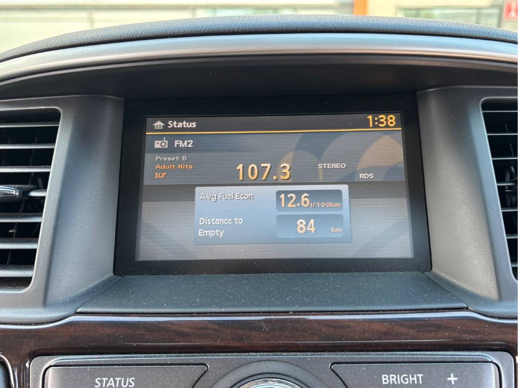 2014 Nissan Pathfinder S/SV/SL/Platinum Main Image