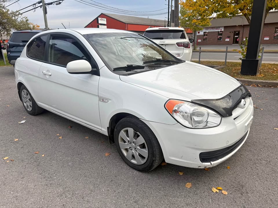 Hyundai 2010 Accent GL